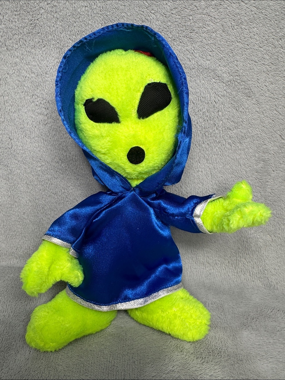 Vintage 1996 Nanco Believe The Alien Plush 8" Green Blue Hooded Robe